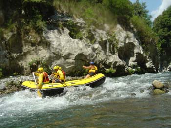 rafting sul fiume lao